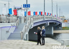 40 кг краски понадобилось, чтобы закрасить граффити на Бакунинском мосту