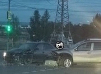 Страшная авария в Пензе: на улице Окружной разбились две легковушки