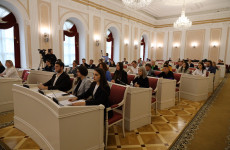 Губернатор и председатель ЗакСобра приняли участие в заседании пензенского молодёжного парламента