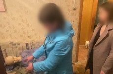 В Пензе пьяная женщина пыталась задушить 10-месячного внука