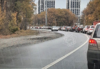 Пензенцы жалуются на огромную пробку на Западной поляне