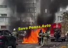 В Пензе во дворе дома на Ставского вспыхнул автомобиль