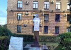 Пензенцы гадают, чей бюст установили рядом с правительство области