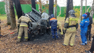 Появились ужасающие фото с места ДТП в Пензе, где заживо сгорел водитель
