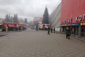 Год после пожара в Красных Холмах в Пензе: сотрудники ТЦ вынуждены покупать кипяток