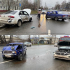 На улице Калинина в Пензе в жутком ДТП изуродовало две легковушки